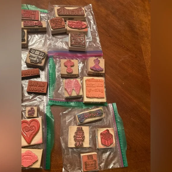 HUGE LOT of Assorted Rubber Stamps - Picture 7 of 12